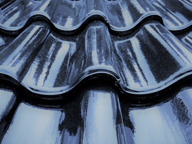 roofing-tiles-2594716_960_720